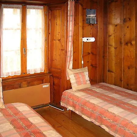 Sleeps 16 *