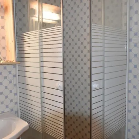 Sleeps 16 *